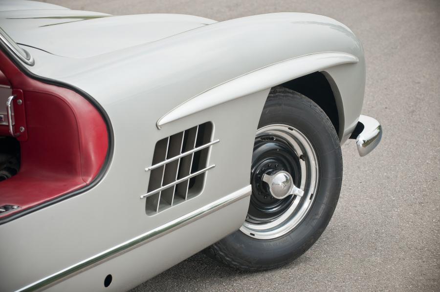 Детали интерьера Mercedes-Benz 300 SL 1955 года  (фото 196 из 233)